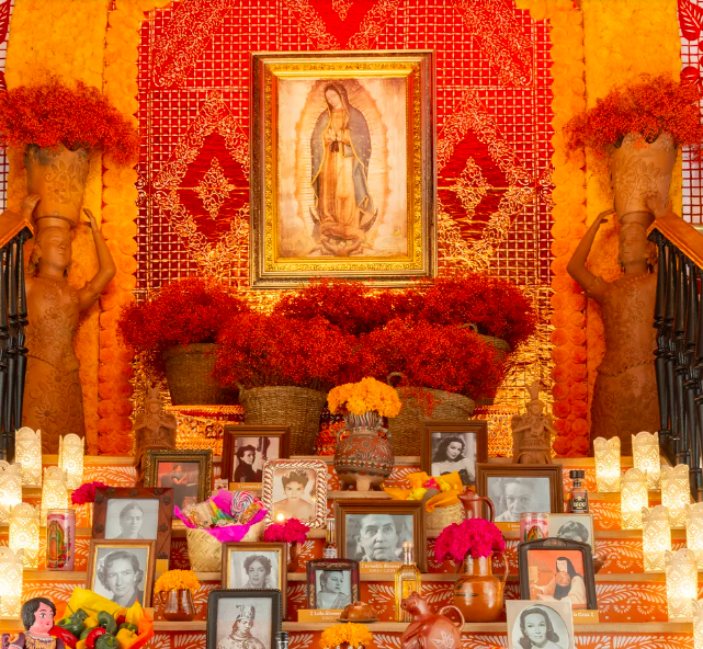Conoce la increíble ofrenda del Día de Muertos en Casa de México en España
